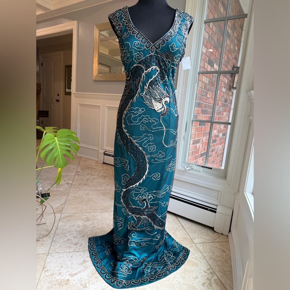 NWT Sue Wong dragon gown size 2